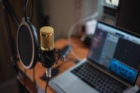 Call to halt law on mandatory dubbing of films in Latvian