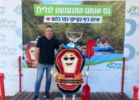 ‘There’s plenty of water in the river’: Israelis trickle north amid tourism drought