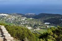 British Newlyweds, Greek Pilot Die as Private Helicopter Crashes on the Greek island of Sifnos