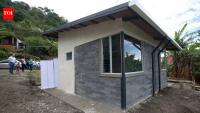 A Costa Rican mother saved for 9 years to buy land, then built her home with 7 tonnes of recycled plastic