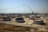 Saudis offer to sell oil near Oman
