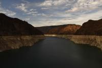 Two largest U.S. reservoirs hit record lows amid western drought