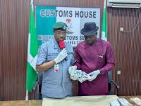 EFCC Investigates Suspect Over $73,000, £15,957, 827,800 Saudi Riyals Seized At Kano Airport