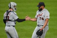 Tuesday Sports – Tigers now tied for final AL Wild Card