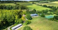 TV superstar's child has £4m mansion with swimming pool under offer