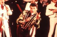 Juan Gabriel’s Iconic First Show at Palacio de Bellas Artes to Hit the Big Screen: ‘Movie Theaters Will Turn Into a Giant Karaoke’