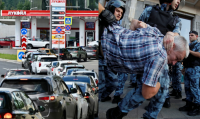 Russians who complain about gas shortages end up behind bars. Arrests and fines for those who speak out about the fuel crisis