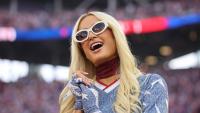 Paris Hilton poses with Venezuelan flag: Pop culture icon could be visiting the nation soon
