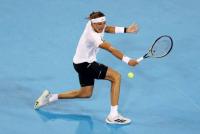 Zverev beats Atmane to reach Cincinnati last 16; Swiatek wins