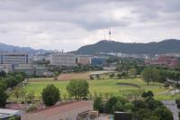 Housing on Yongsan Park? Seoul's Prime Land Sparks Fierce Debate