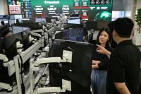 Tech leads losses as Asian stocks track Wall St selloff