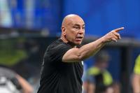 Egypt World Cup manager Hossam Hassan passed out trying to stop fight between his two wives