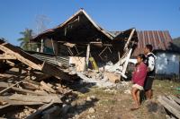 Businesses reopen as thousands remain displaced after Indonesia earthquake