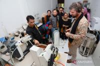 Indonesia targets higher value from patchouli oil exports