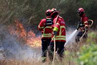 More than 1,000 firefighters deployed to northern Portugal fires