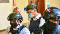 Santiago Hazim arrives limping at the hearing where the extension requested by the Public Prosecutor’s Office will be heard