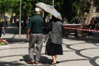 Older people face greater heat risks as world warms: study