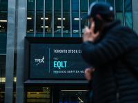 Canadian stocks climb as Trump pauses tariffs, signals deal is near
