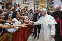 La música sacra debe ser digna y reflejar el misterio que se celebra, dice el Papa León