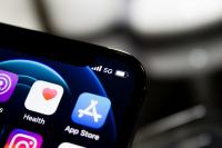 Apple Overhauls EU App Store Fees in Bid to Settle Regulatory Dispute