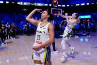 DC-area native Azzi Fudd of the Dallas Wings is set for season-ending surgery on sore knee