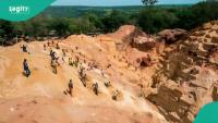 100 buried alive in gold mine landslide in CAR near border with Cameroon