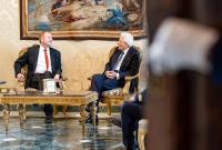 Trump’s envoy in Italy calls Meloni a “world-class leader”