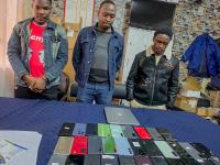 How a phone stolen by motorbike-riding thugs in Kangemi led detectives to a shop in Nairobi CBD where unscrupulous traders are involved in phone theft syndicate in the city (PHOTO)