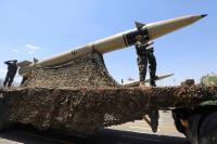 Yemeni government forces show off powerful military arsenal