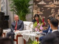 King meets with communist party secretary of Shenzhen
