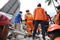 World People Paralyzed 84-Year-Old Rescued from Earthquake Rubble After Spending Days Trapped with No Food or Water