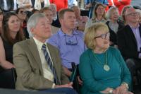 Brenda and Robert Gullett Jr. Gift Supports UAMS Orthopaedic and Sports Medicine Facility