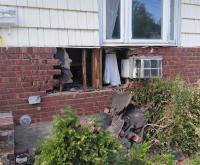 Driver loses control, flips vehicle and crashes into Jamaica home: NYPD