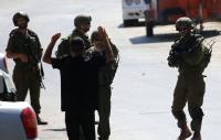 Israeli troops protect illegal settlers as siege of Palestinian homes enters day 12