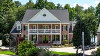 Lakeside life: $2.6M Lake Hartwell home comes with chef's kitchen 