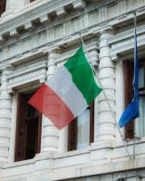 Monte dei Paschi Launches €34bn Double Bid to Reshape Italian Banking