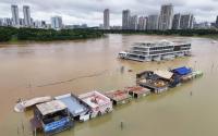 Death toll from south China floods jumps to 159: state media