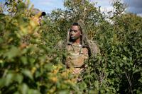 Exchanging sniper practices between the British and U.S. Forces in Poland