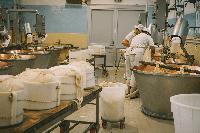 Food manufacturing confidence remains deeply negative