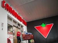 Canadian retail sales look set to fall after seven months of gains