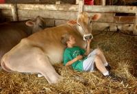 Why do farm children tend to avoid asthma and allergies? German team finds key bacteria.
