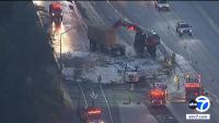 Traffic snarled on westbound 210 Freeway in La Canada Flintridge after semi-truck fire, crash
