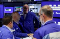Toronto stocks rise as gold rally boosts miners
