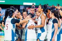 Philippine belles make statement