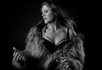 NIGHTWISH's FLOOR JANSEN Announces 'Hytress' Solo Album, Releases 'Bring Me Silence' Single