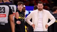 Slovenia Fans Jumped In Water To Get Merch From Lakers Stars