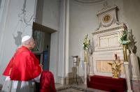 Pope in San Marino: Respond to conflict by following Gospel