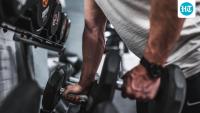 Does walking after lifting weights burn more fat? Fitness coach Eric Roberts shares what is most effective for fat loss