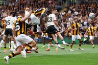 Hull back with a bang as Man United suffer opening loss