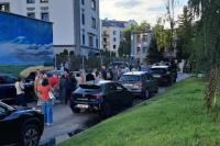 Italian Embassy in Minsk Hosted an Open Party in the Embassy Courtyard. Belarusians Lined Up